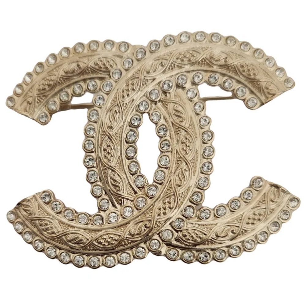 CHANEL Gold Brooch Collection decorated with rhinestones (Authenticated)
